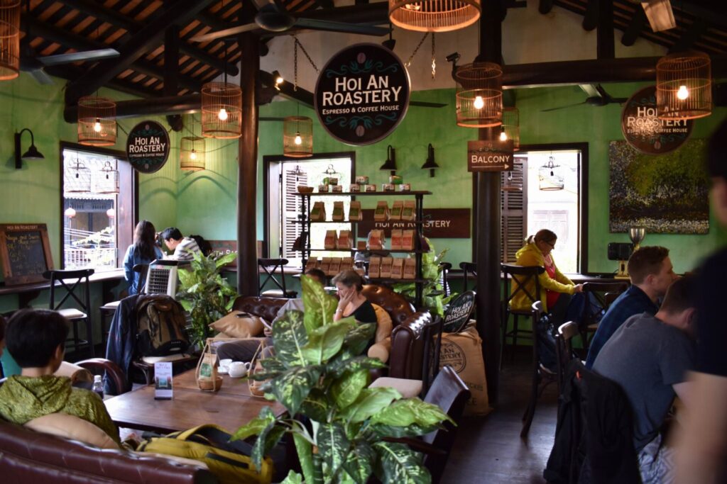 ベトナム世界遺産の街ホイアンのカフェ「ホイアンロースタリー」