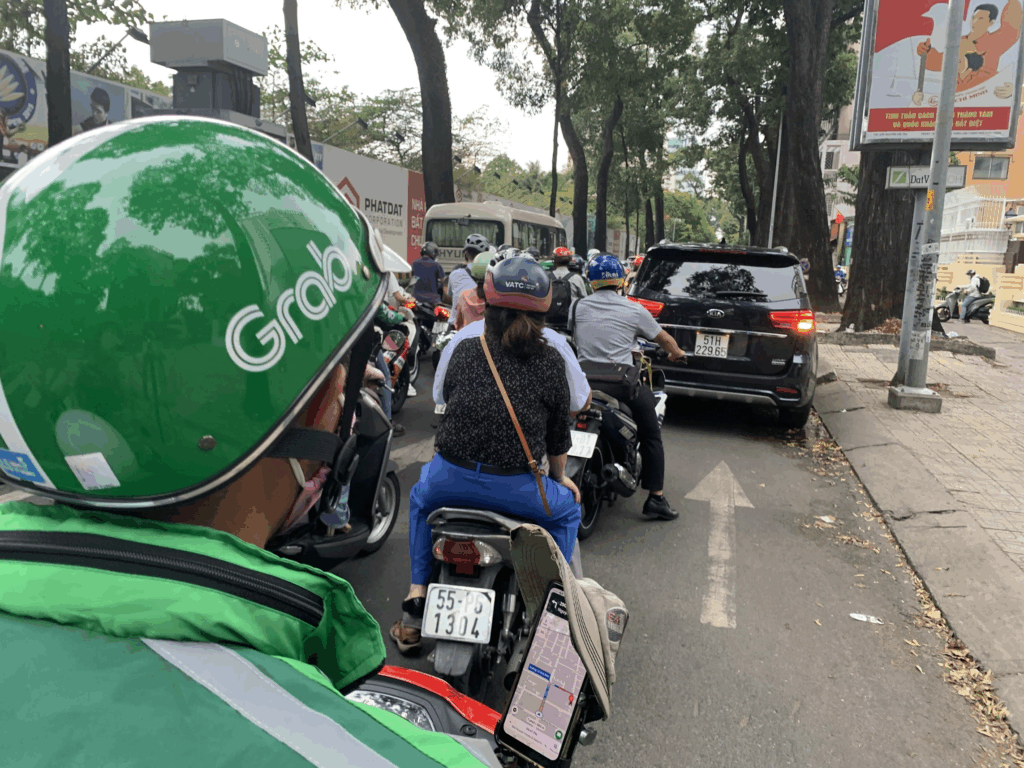 ベトナムGrabバイク
