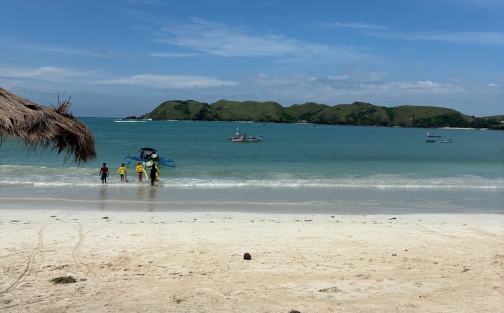 ロンボク島でのサーフィンレッスン