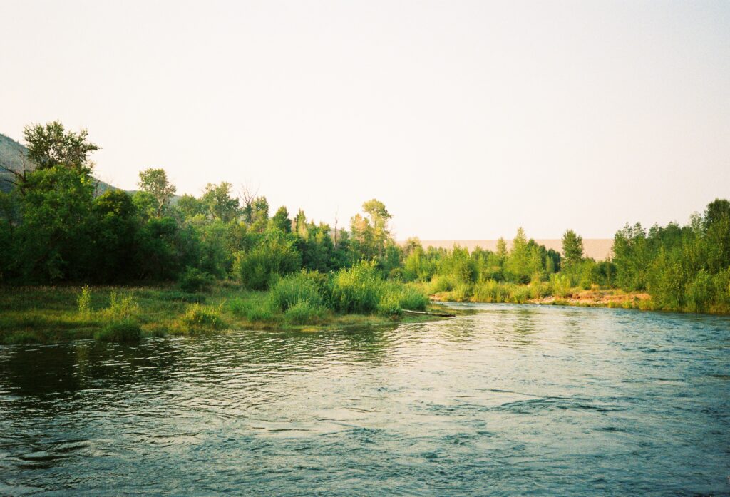 ハノイのダー川の風景
