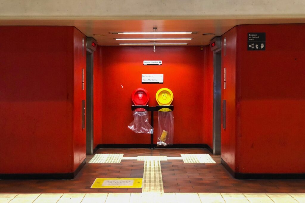 トイレの出入口