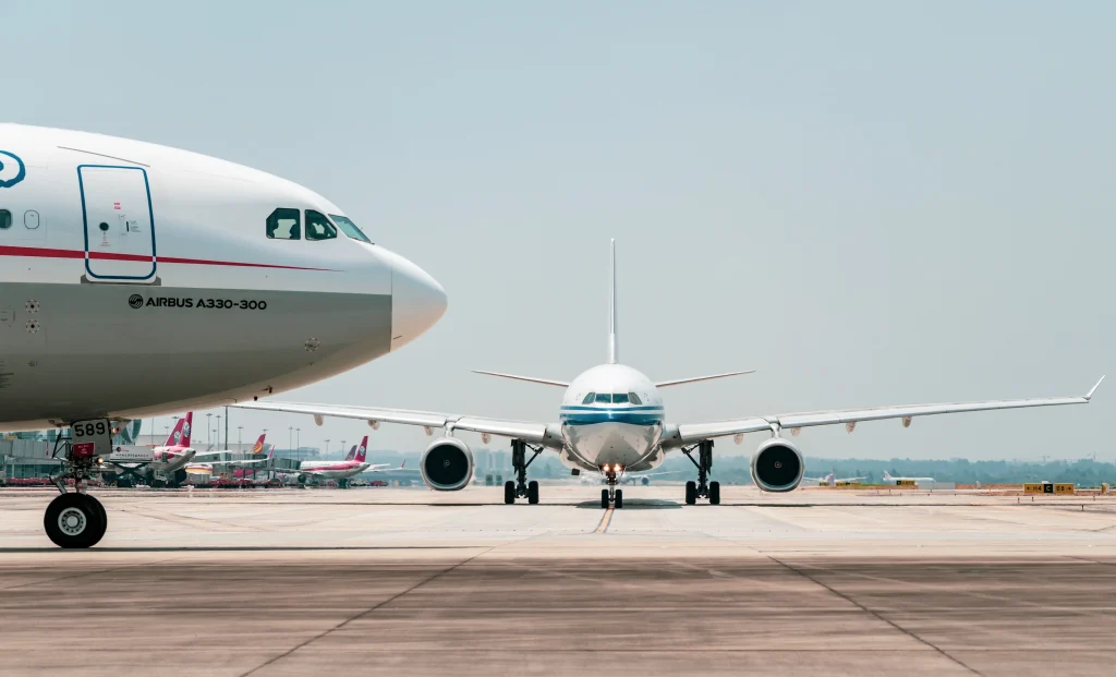 2機の飛行機